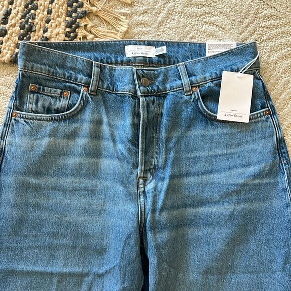 NWT & Other Stories Wide Leg, Low Waist, Non Stretch Jean Size 32 - Picture 6 of 13